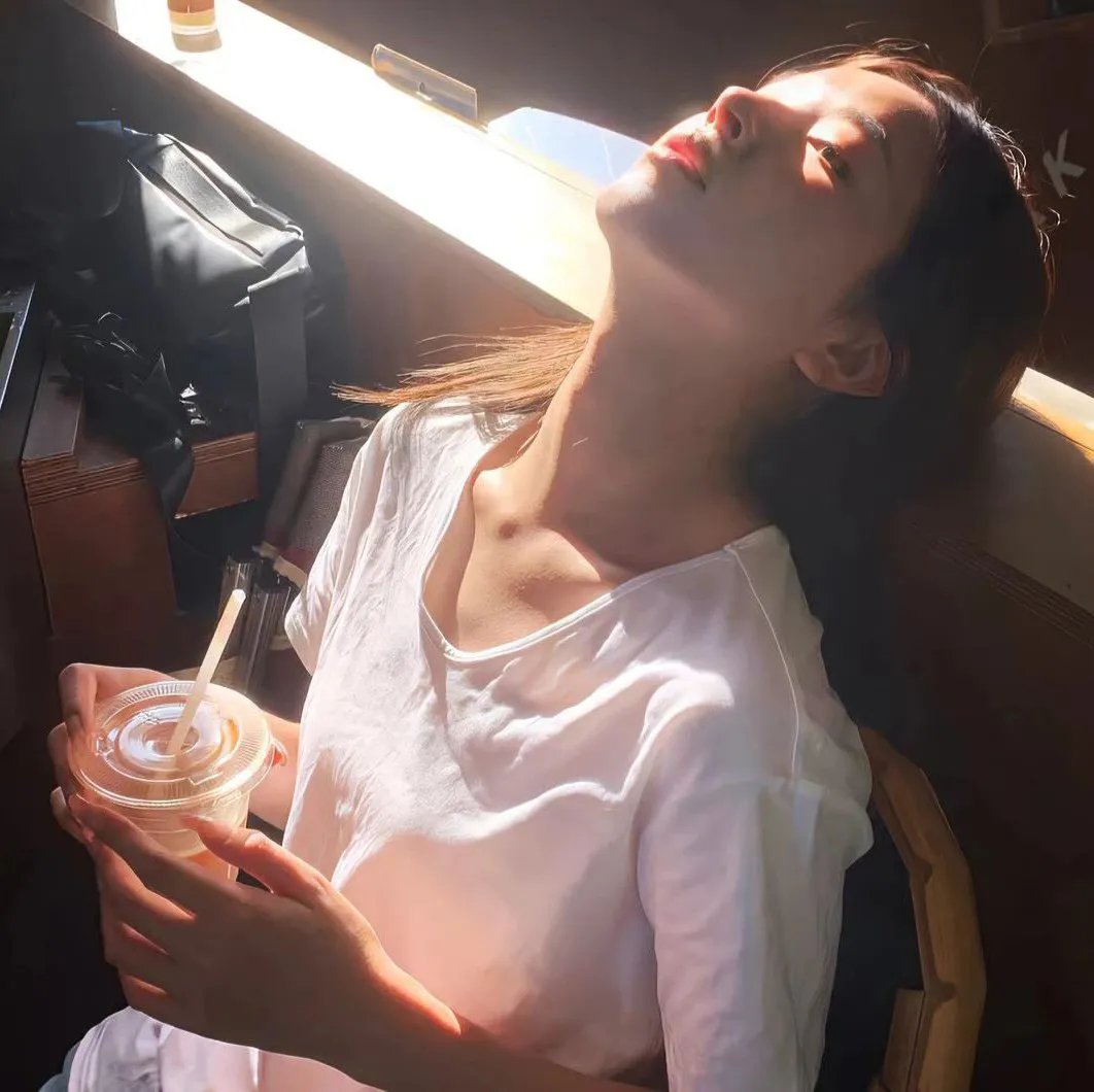 开画少女漫
